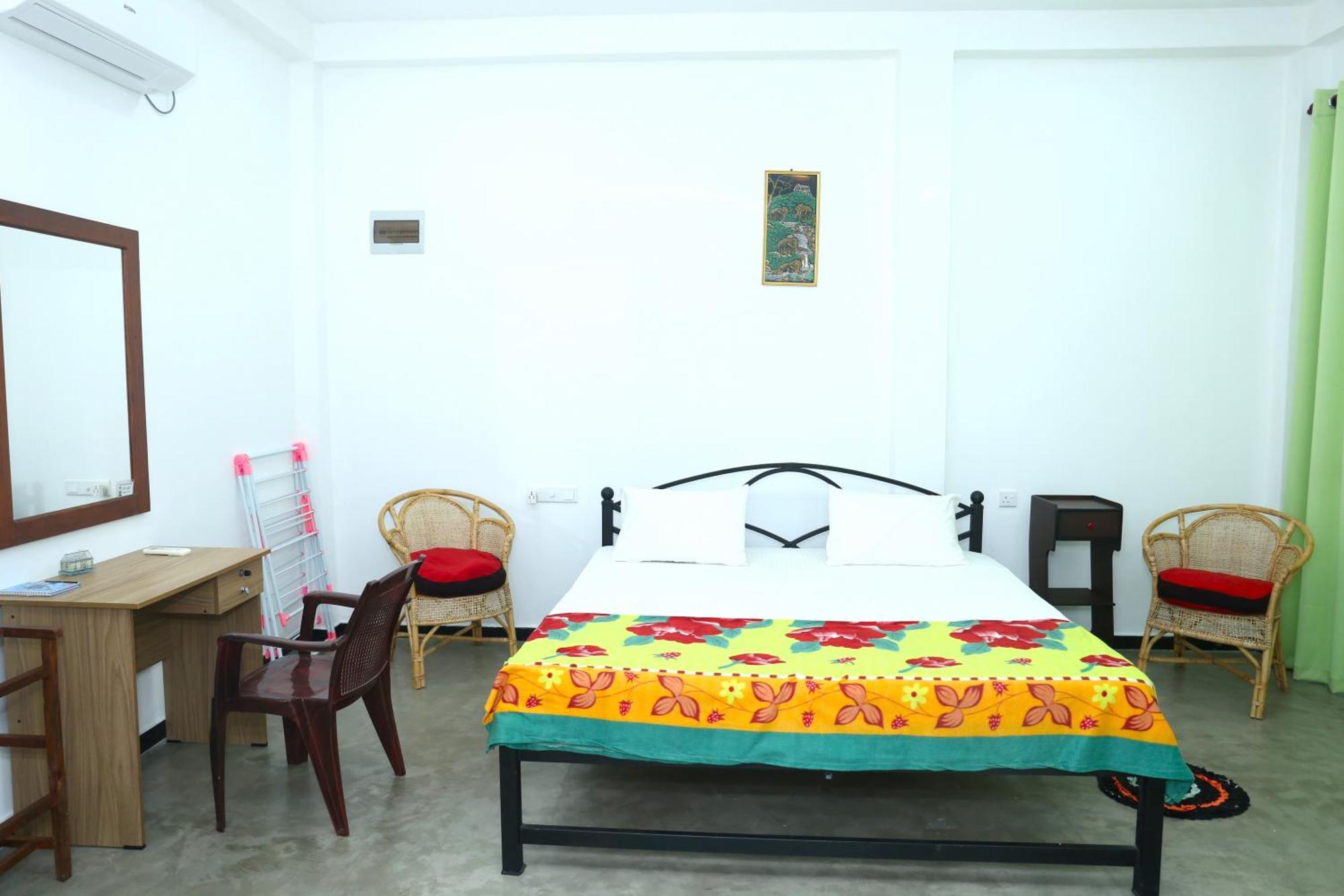 Sandy Palms Guesthouse Hikkaduwa Bagian luar foto